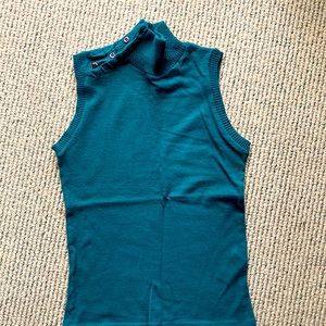 ZARA Crop green sleeveless turtleneck sweater! M but fits like a runs small